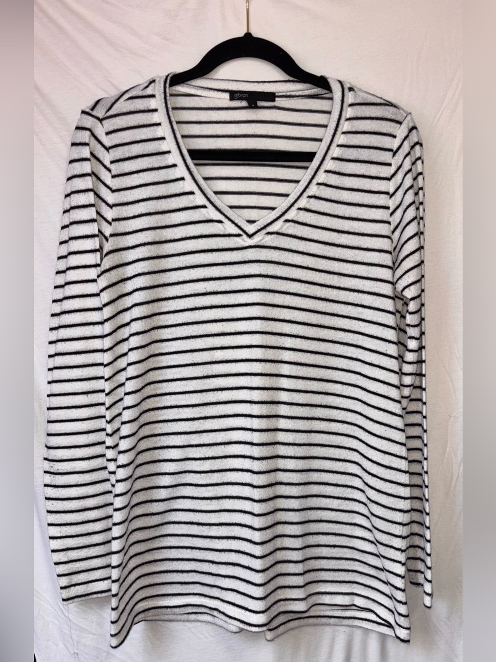 Gibson Black & White Striped V-Neck Sweater